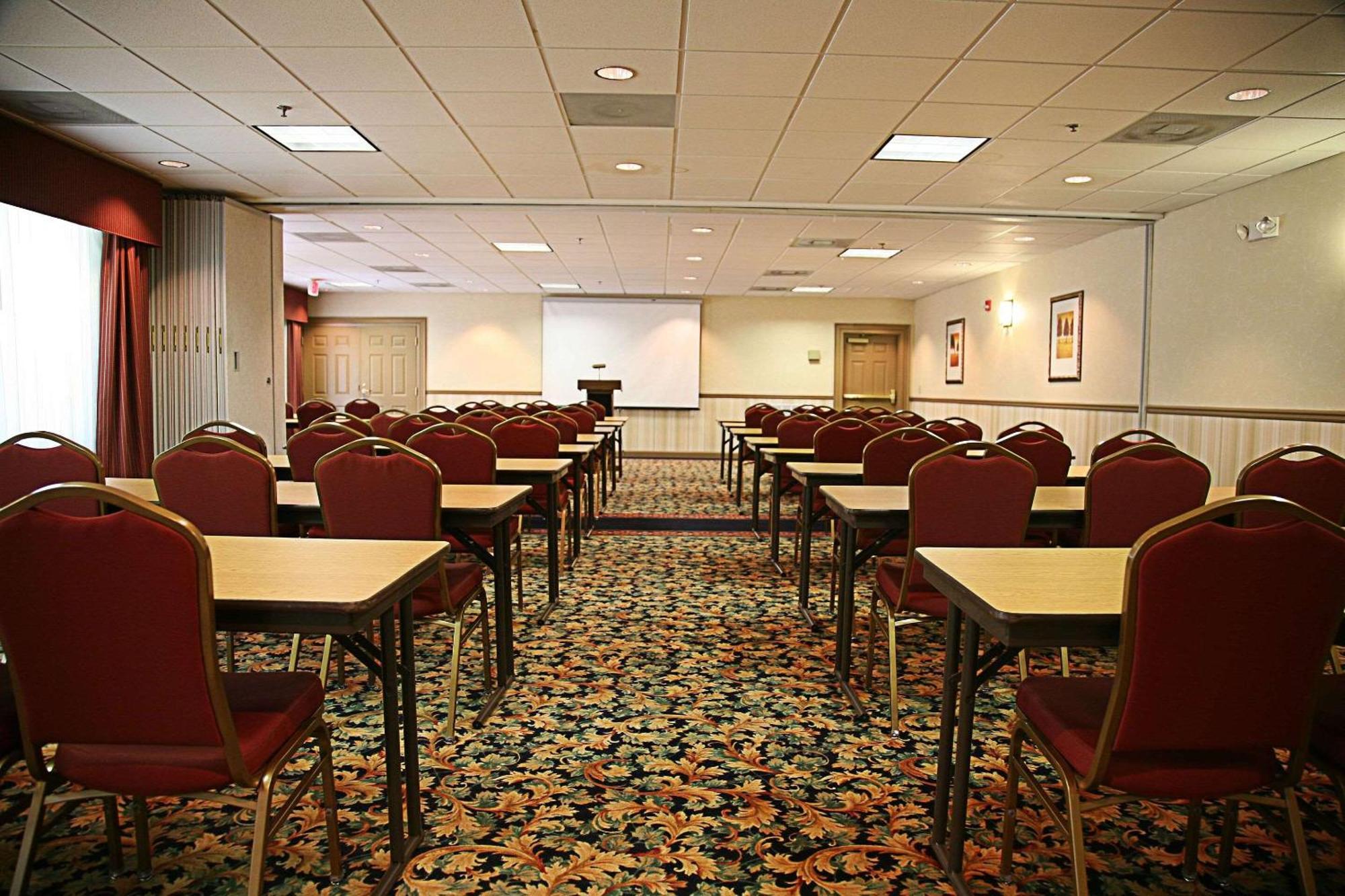 Country Inn & Suites By Radisson, Helen, Ga Екстериор снимка